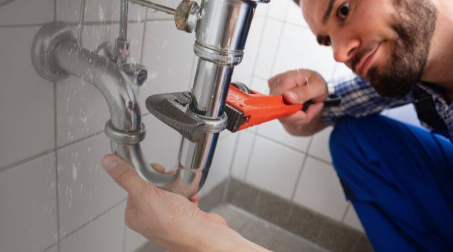 Professional same day plumber services in Crystal Lake, IA